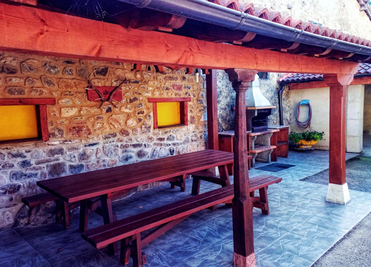 Casa Rural Buron Posada De Valdeon Extérieur photo